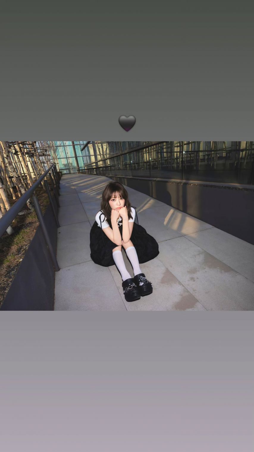 르세라핌 김채원,사쿠라,허윤진,카즈하,홍은채1_8.jpg
