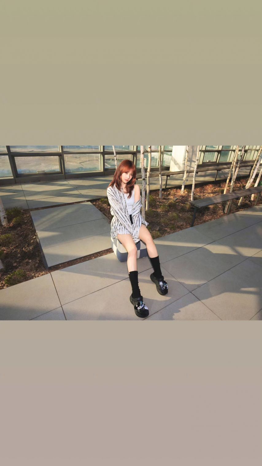 르세라핌 김채원,사쿠라,허윤진,카즈하,홍은채1_11.jpg