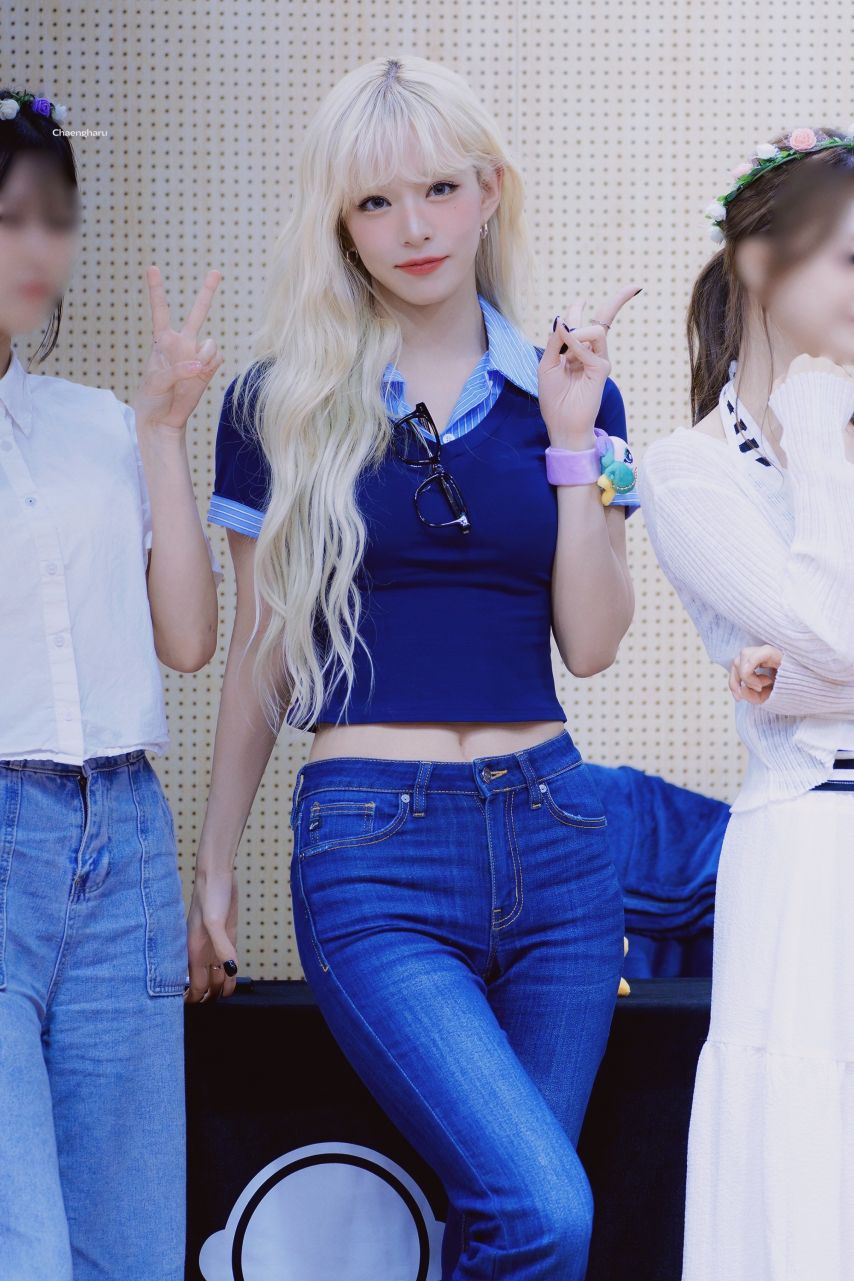 프로미스나인 이채영1_1.jpg