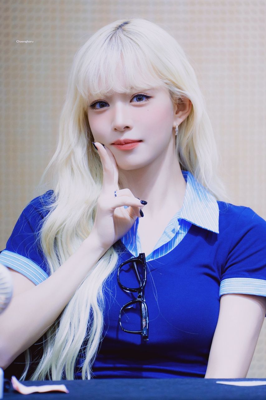 프로미스나인 이채영2_3.jpg