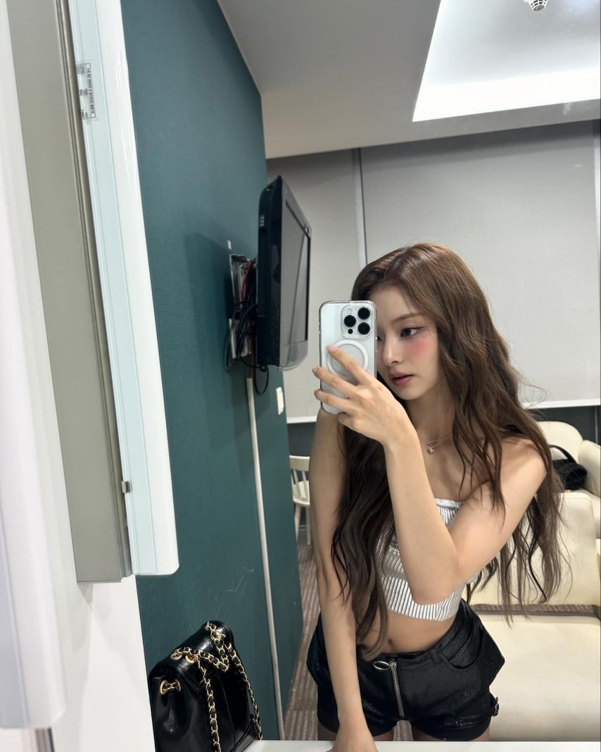 프로미스나인 백지헌,이서연,노지선,이나경,박지원1_11.jpg