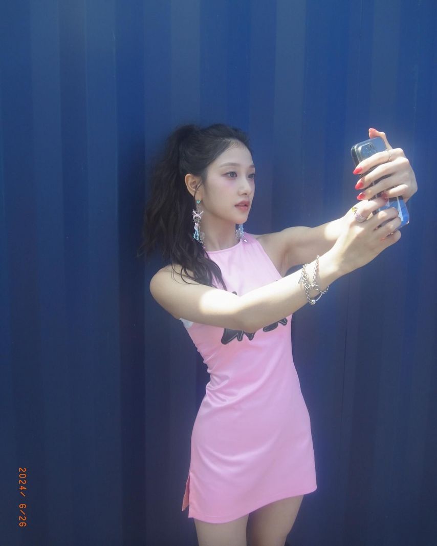 프로미스나인 백지헌,이서연,노지선,이나경,박지원1_3.jpg