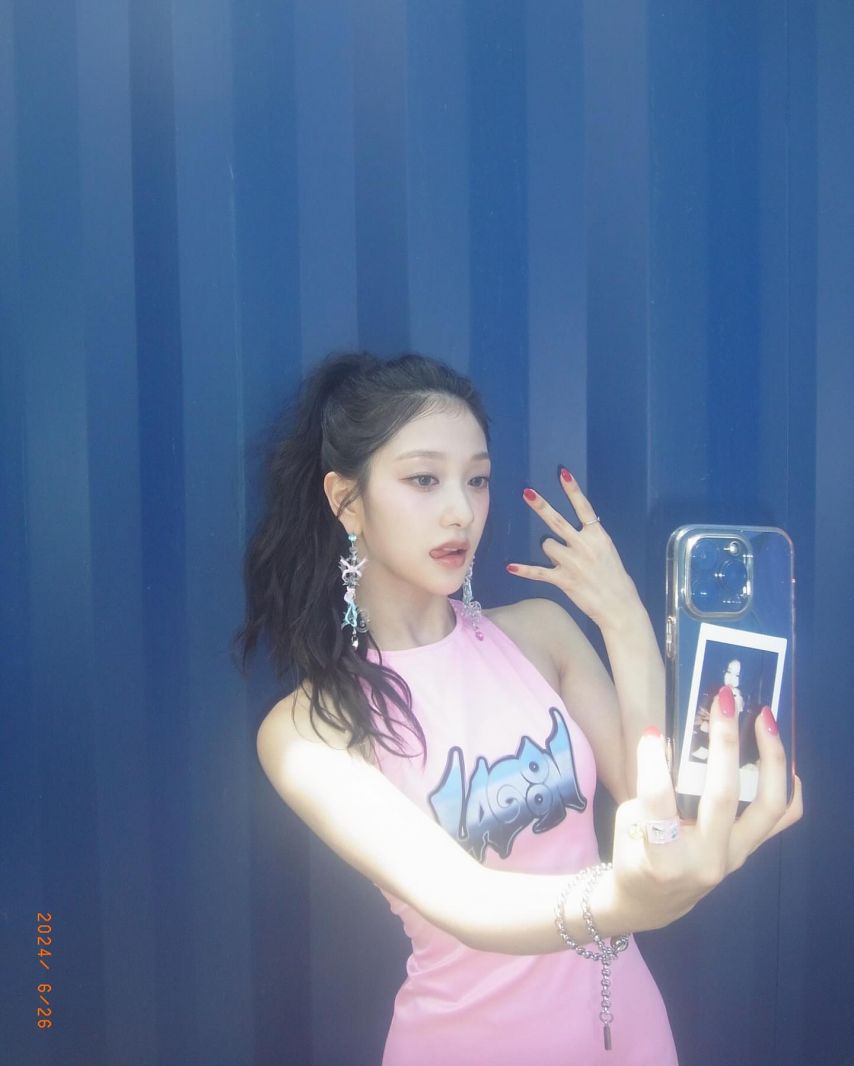 프로미스나인 백지헌,이서연,노지선,이나경,박지원2_2.jpg