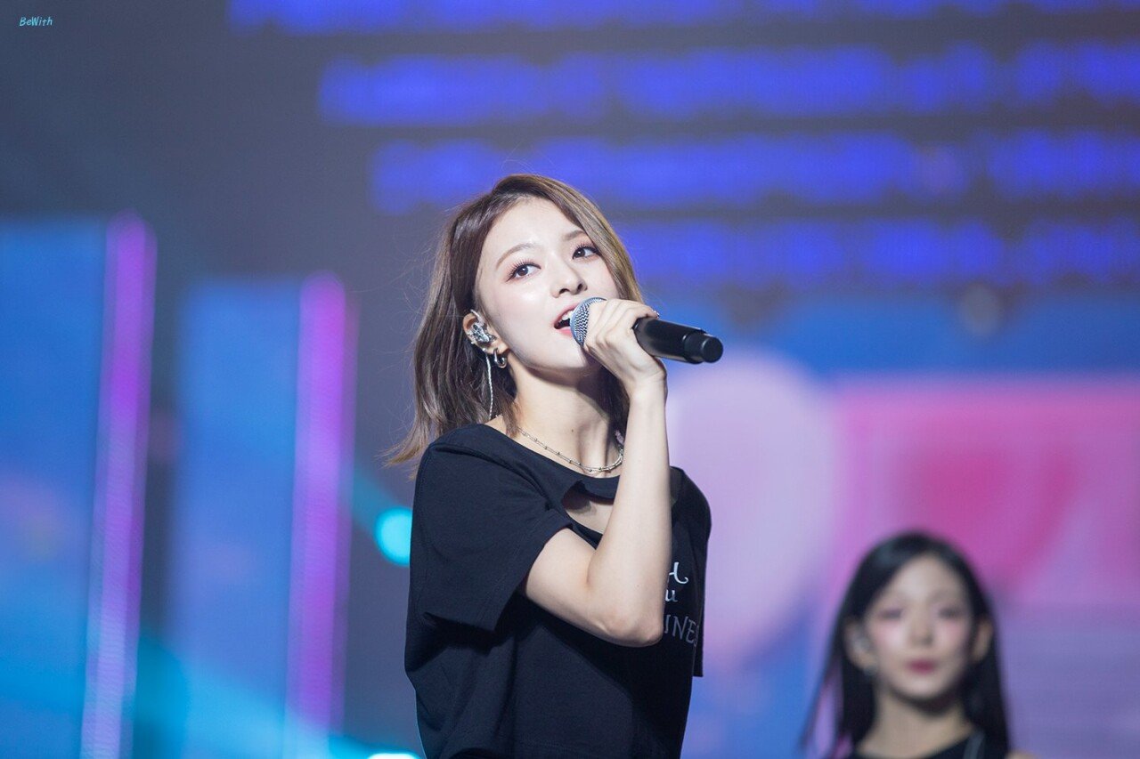 프로미스나인 나경1_4.jpg