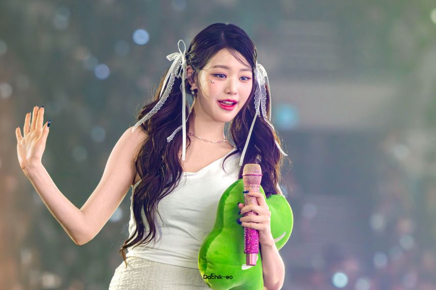 아이브 장원영1_5.jpg