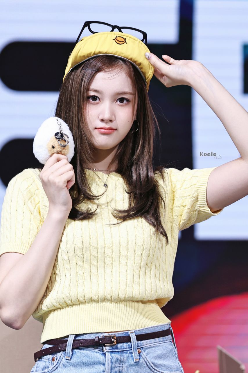 스테이씨 재이1_1.jpg