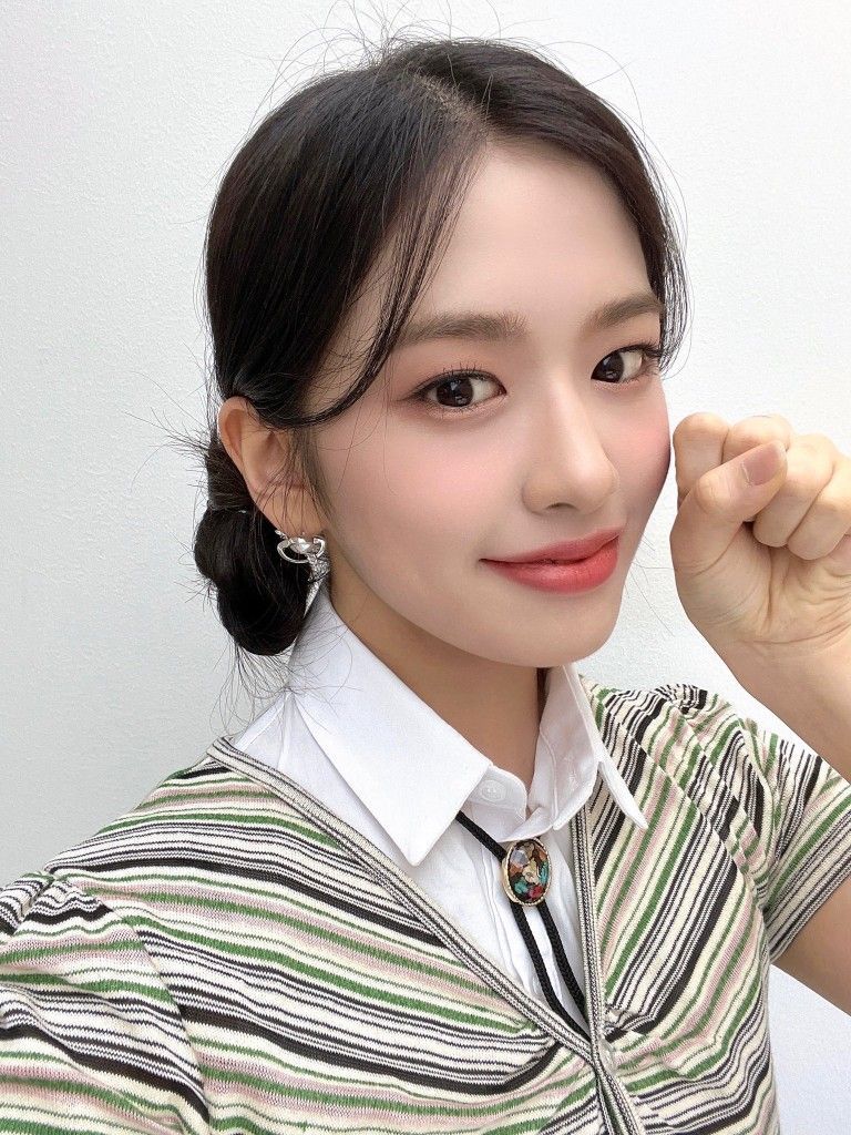 아이브 안유진1_1.jpg