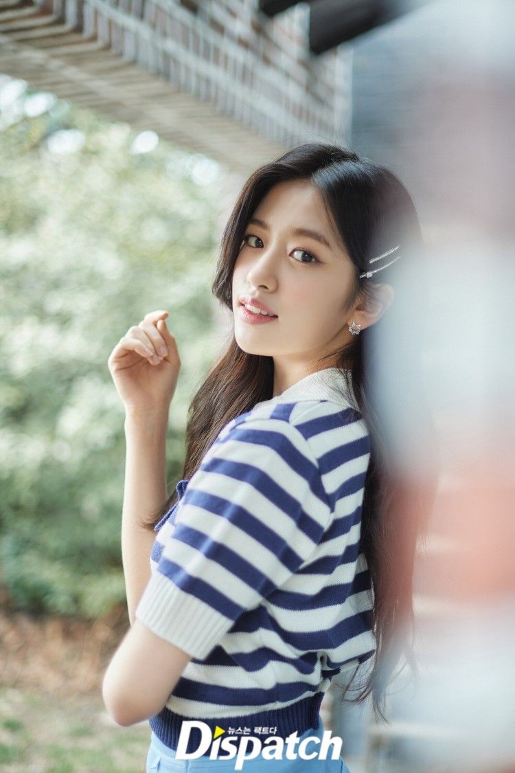 아이브 안유진1_3.jpg