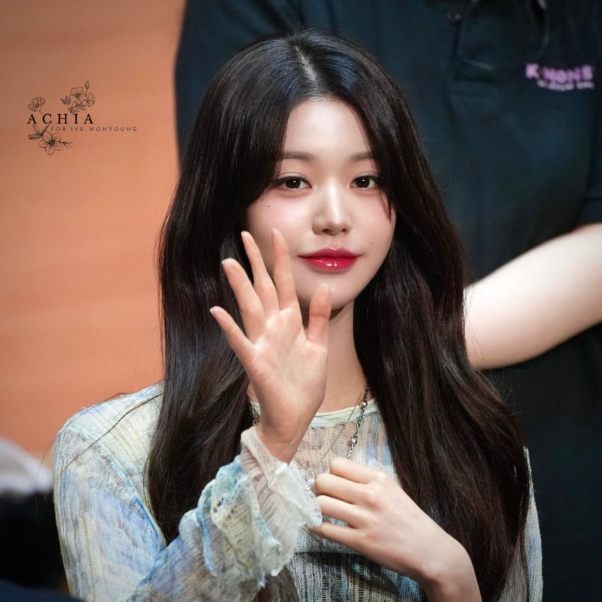 아이브 장원영1_2.jpg