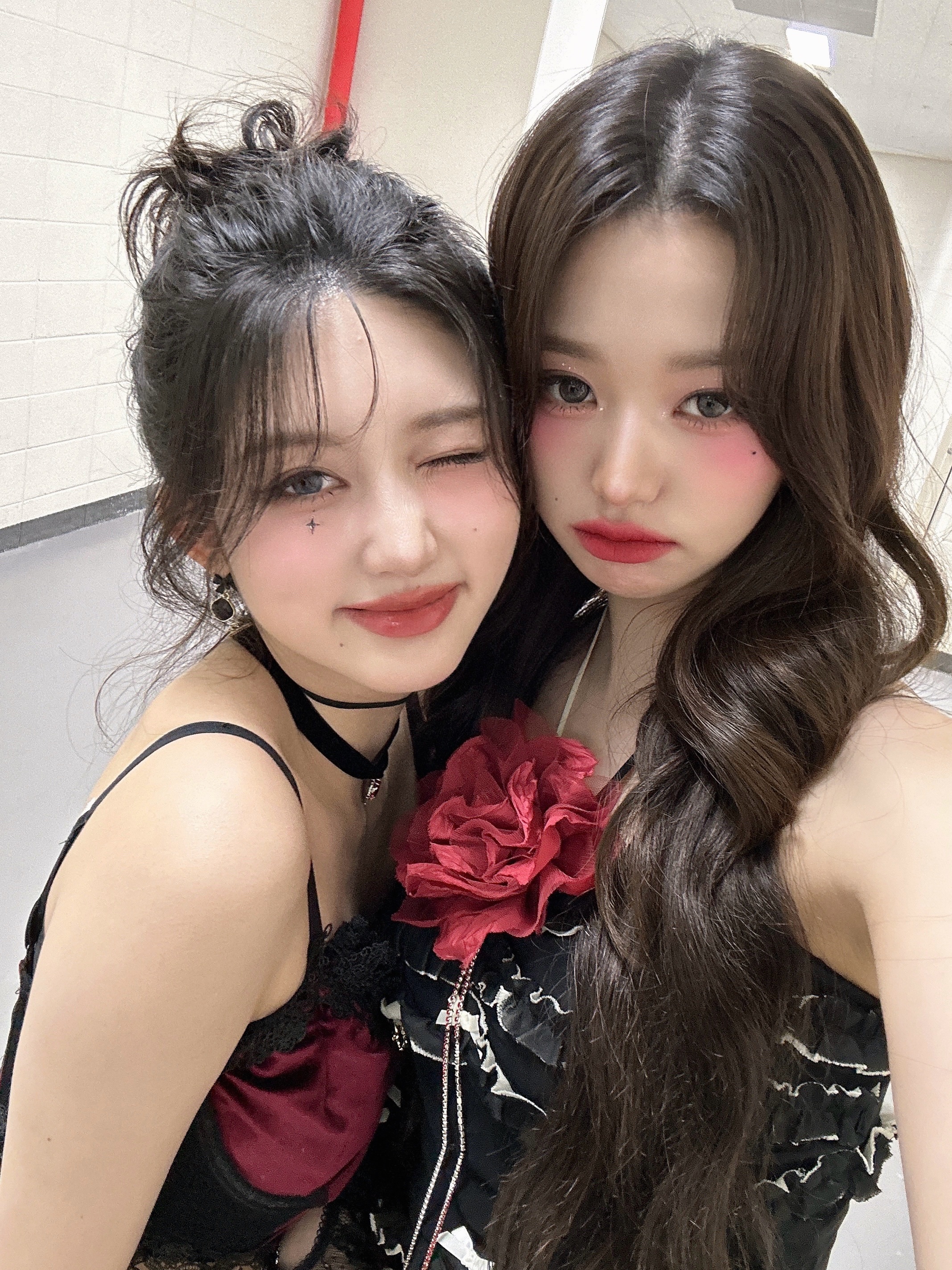 아이브 레이 가을 레드카펫 란제리룩 - SBS 가요대전 SUMMER7.jpg
