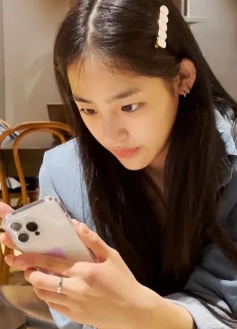 뉴진스 민지1_3.jpg