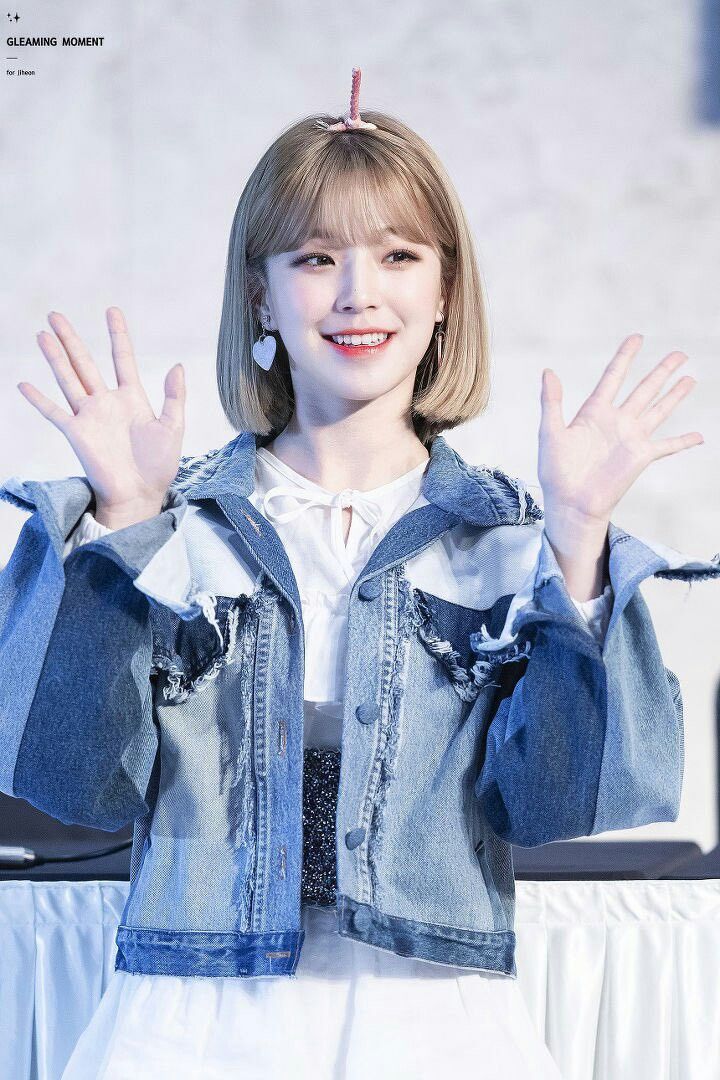 프로미스나인 백지헌1_2.jpg