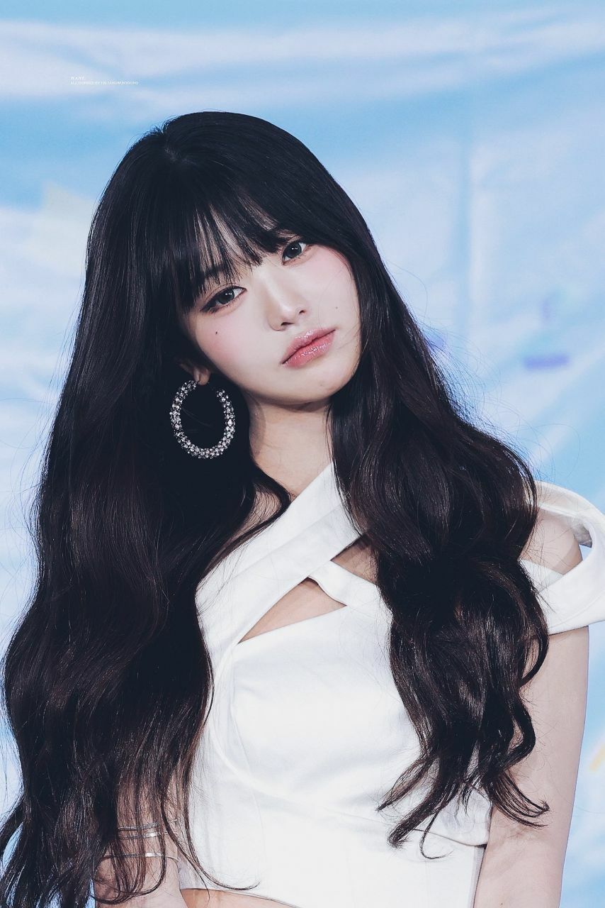바라보다 윙크하는 아이브 장원영1_7.jpg