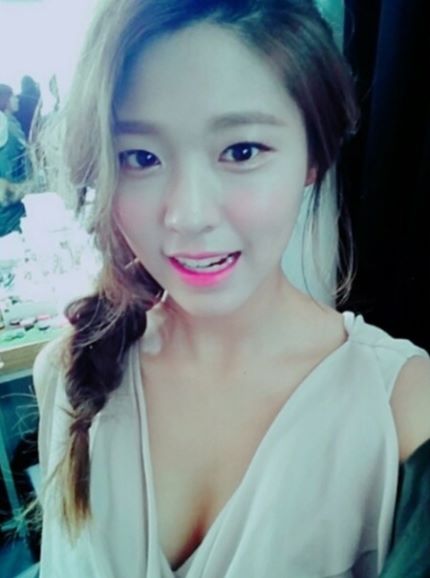 입간판 여신-AOA 설현1_5.jpg