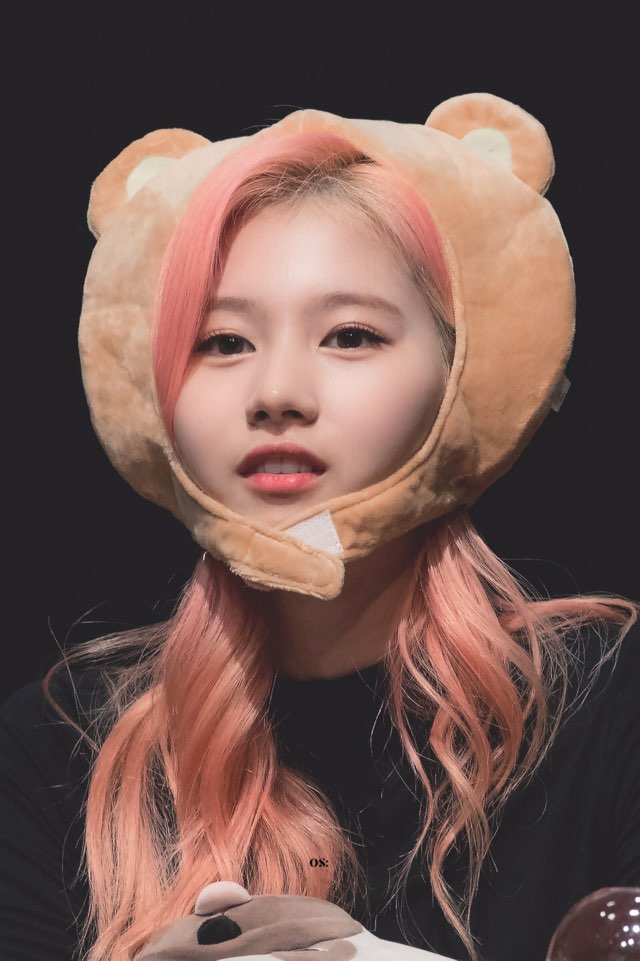 트와이스 사나1_1.jpg