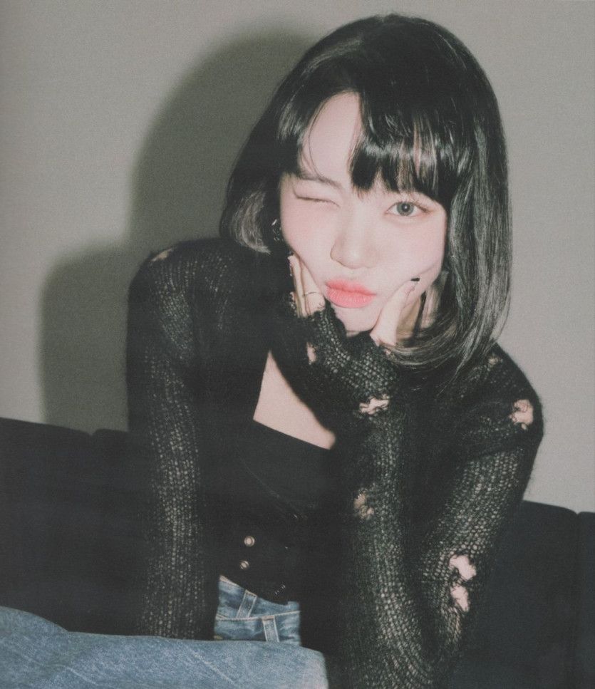 LE SSERAFIM 채원.jpg1_4.jpg