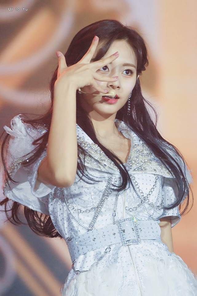 트와이스 쯔위1_2.jpg