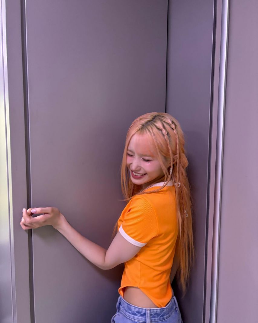 프로미스나인 노지선,이나경,송하영1_7.jpg