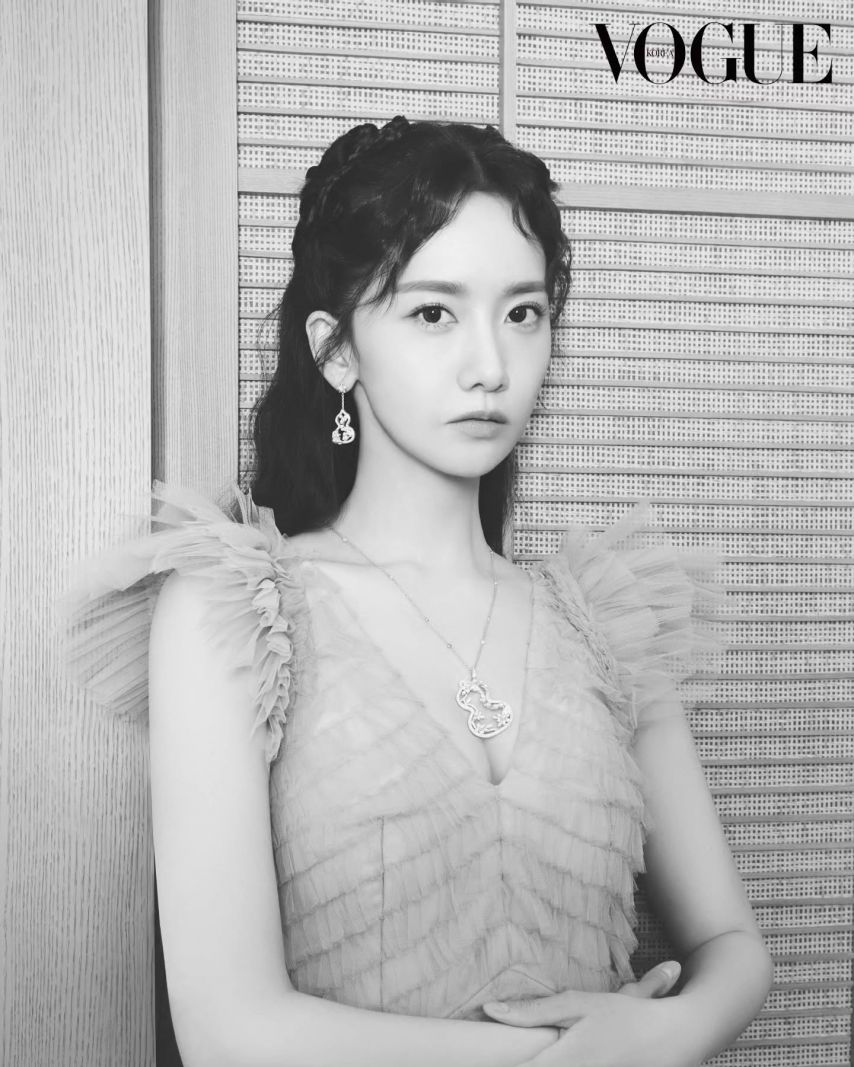 윤아 소녀시대 Qeelin VOGUE1_8.jpg