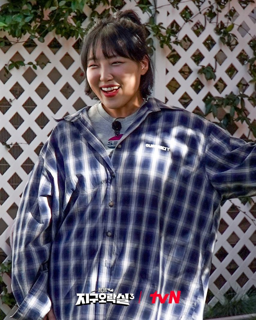 유진 미미 영지 은지 지구오락실1_3.jpg