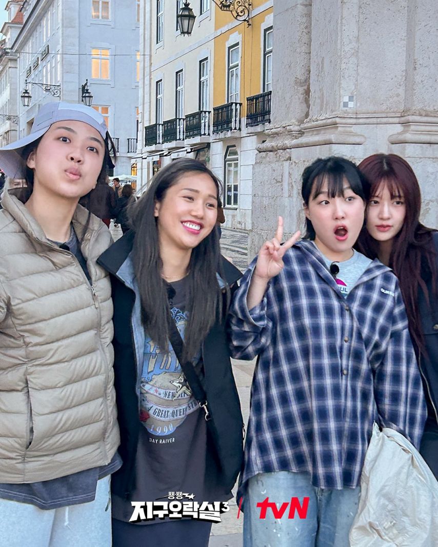 유진 미미 영지 은지 지구오락실1_2.jpg