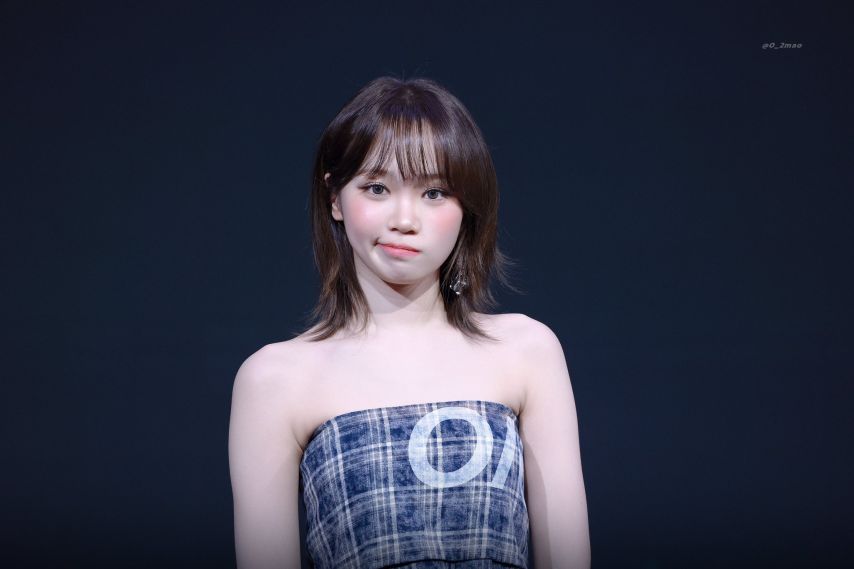 르세라핌 김채원1_1.jpg