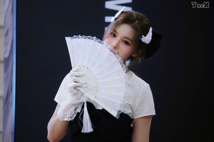 엔믹스 설윤1_5.jpg