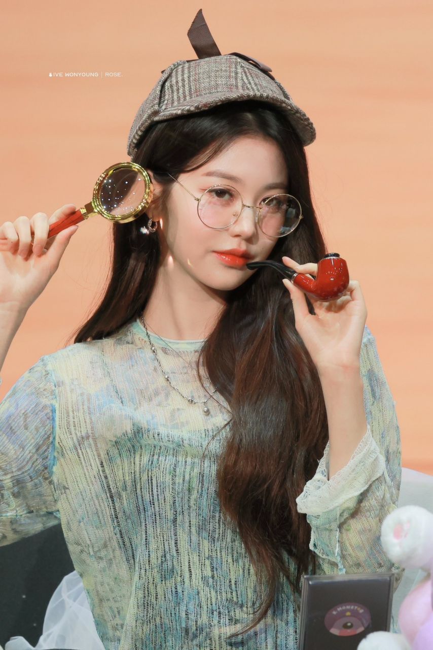 아이브 장원영2_3.jpg