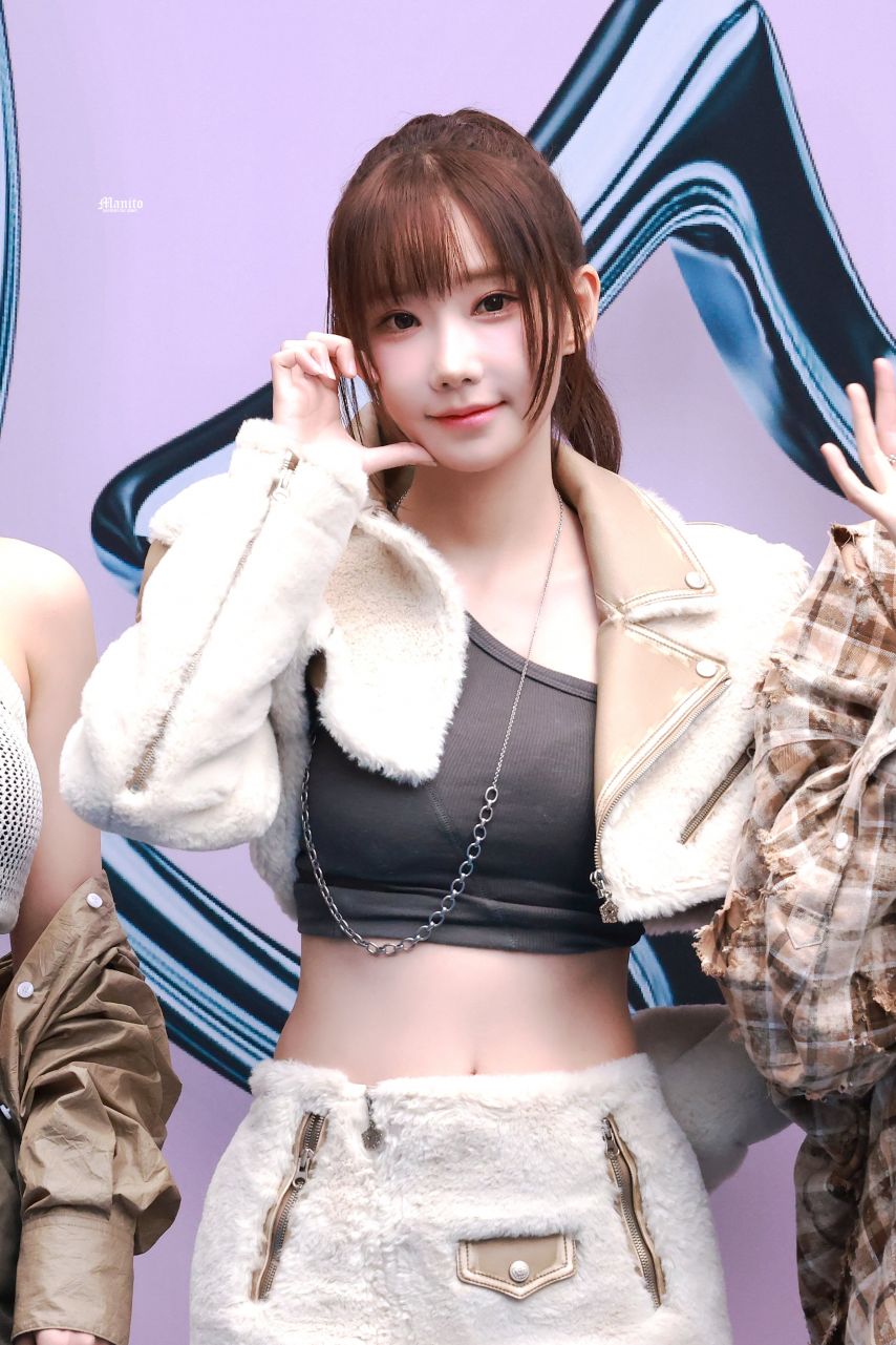 [QWER] 마젠타2_4.jpg