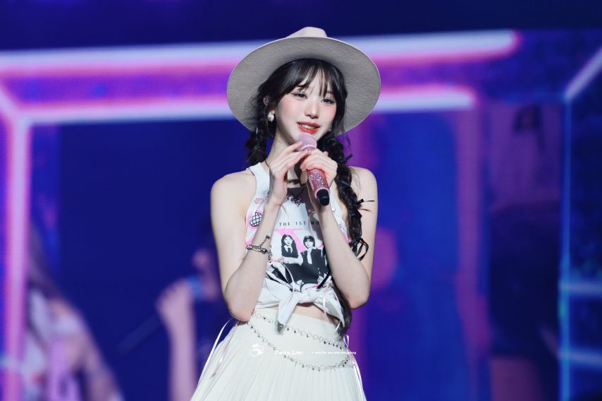 아이브 장원영1_2.jpg