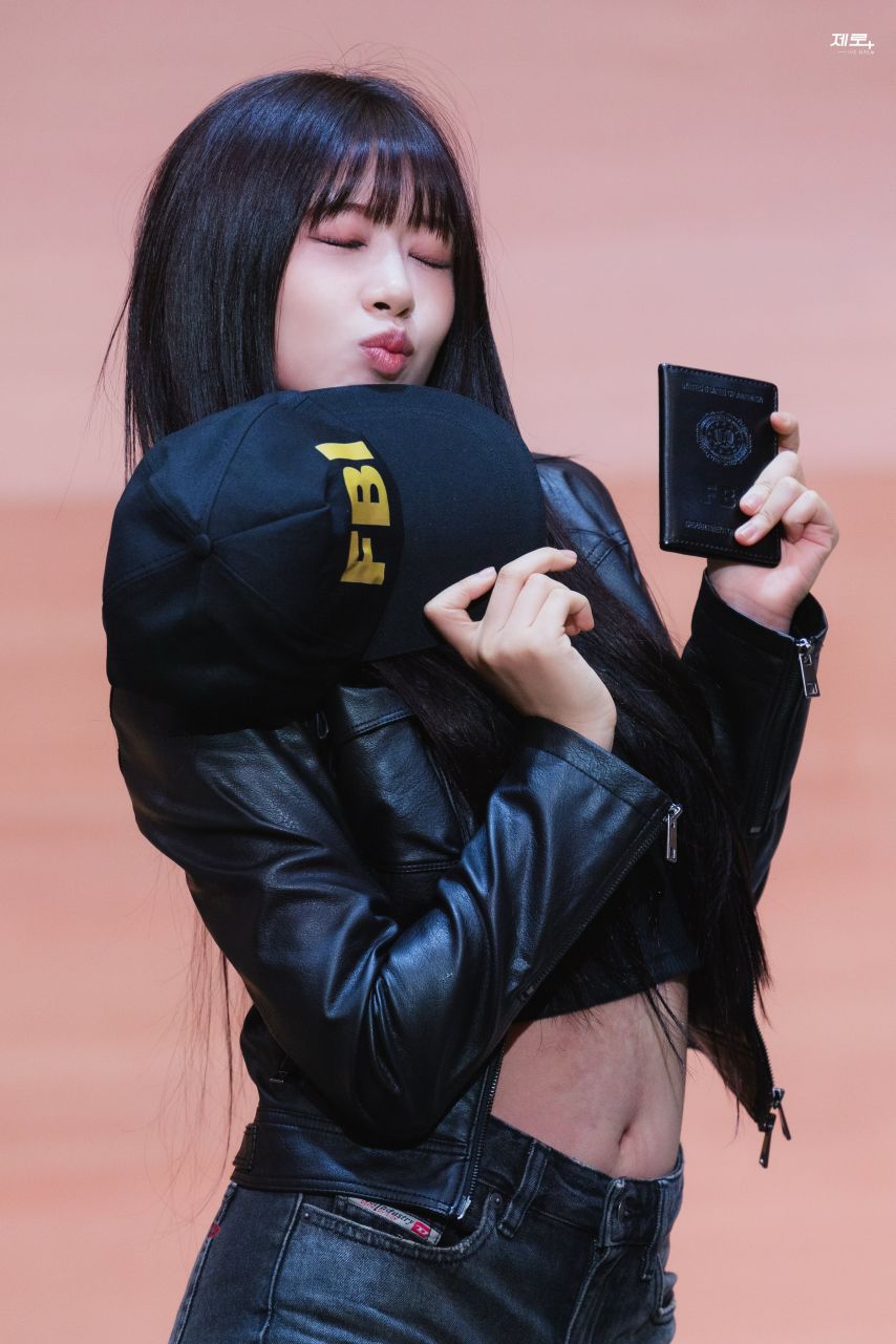 아이브 안유진2_6.jpg