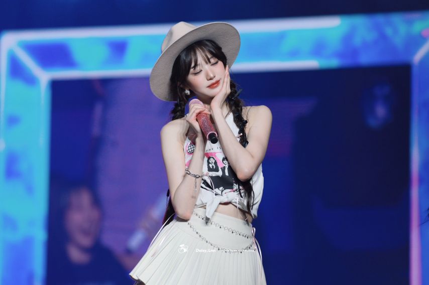 아이브 장원영1_4.jpg