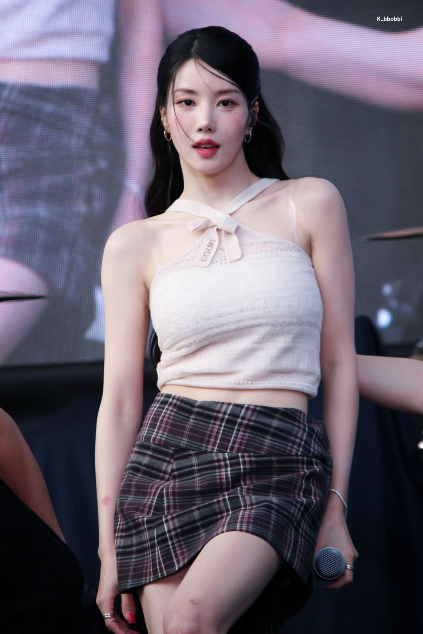 권은비1_2.jpg