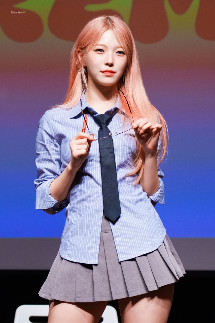 프로미스나인 백지헌1_1.jpg