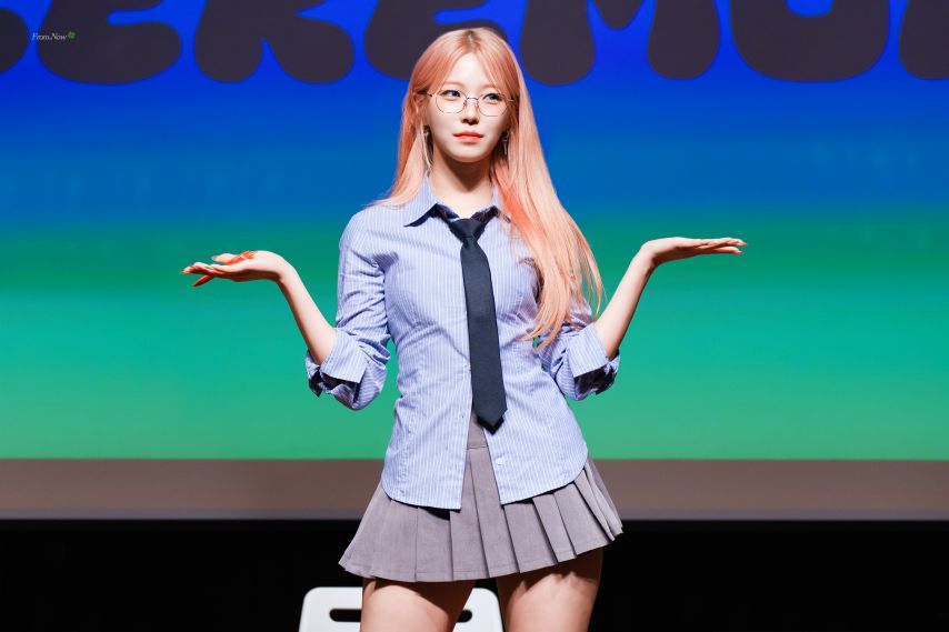 프로미스나인 백지헌1_3.jpg