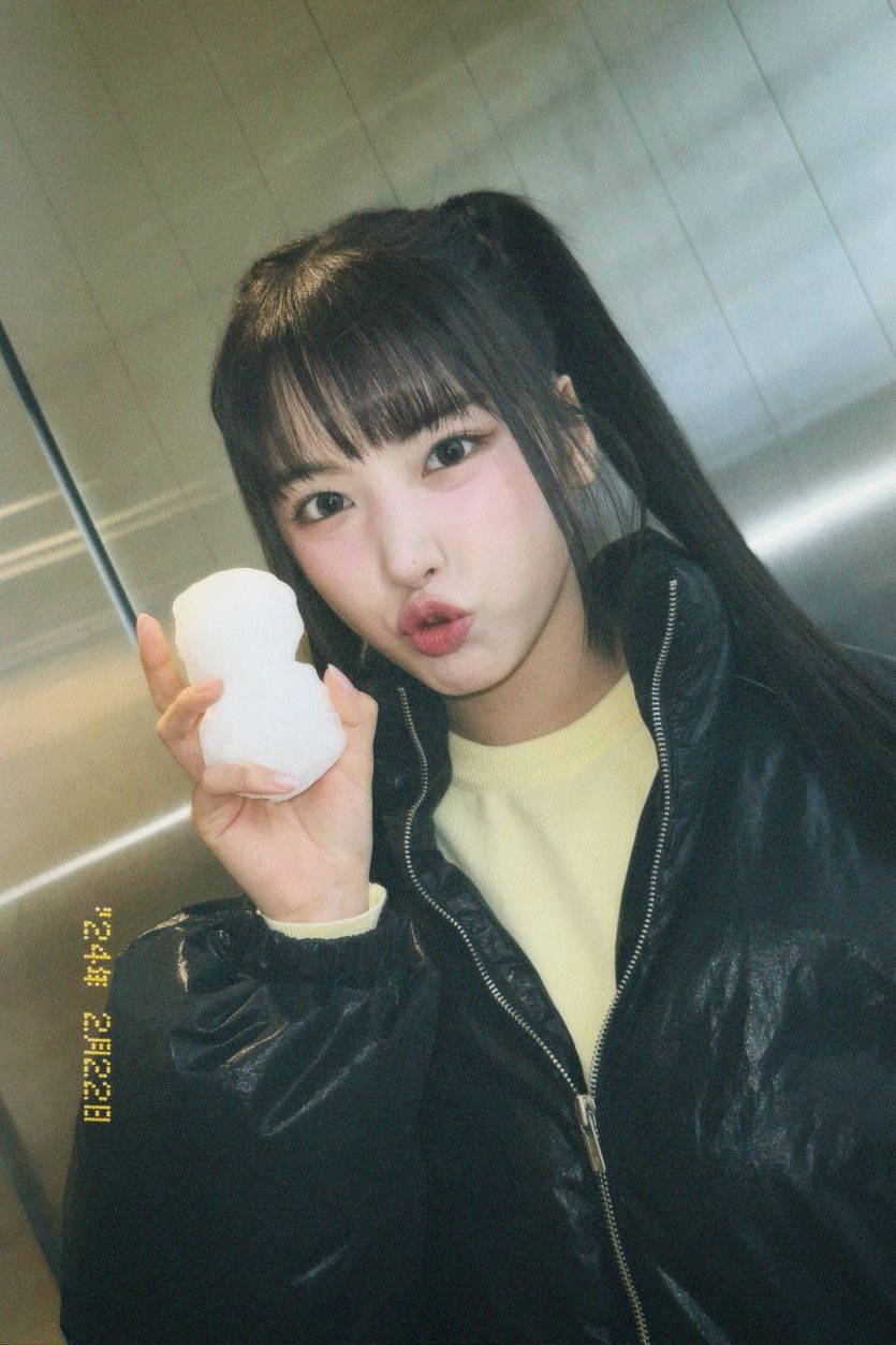 NMIXX 지우1_3.jpg