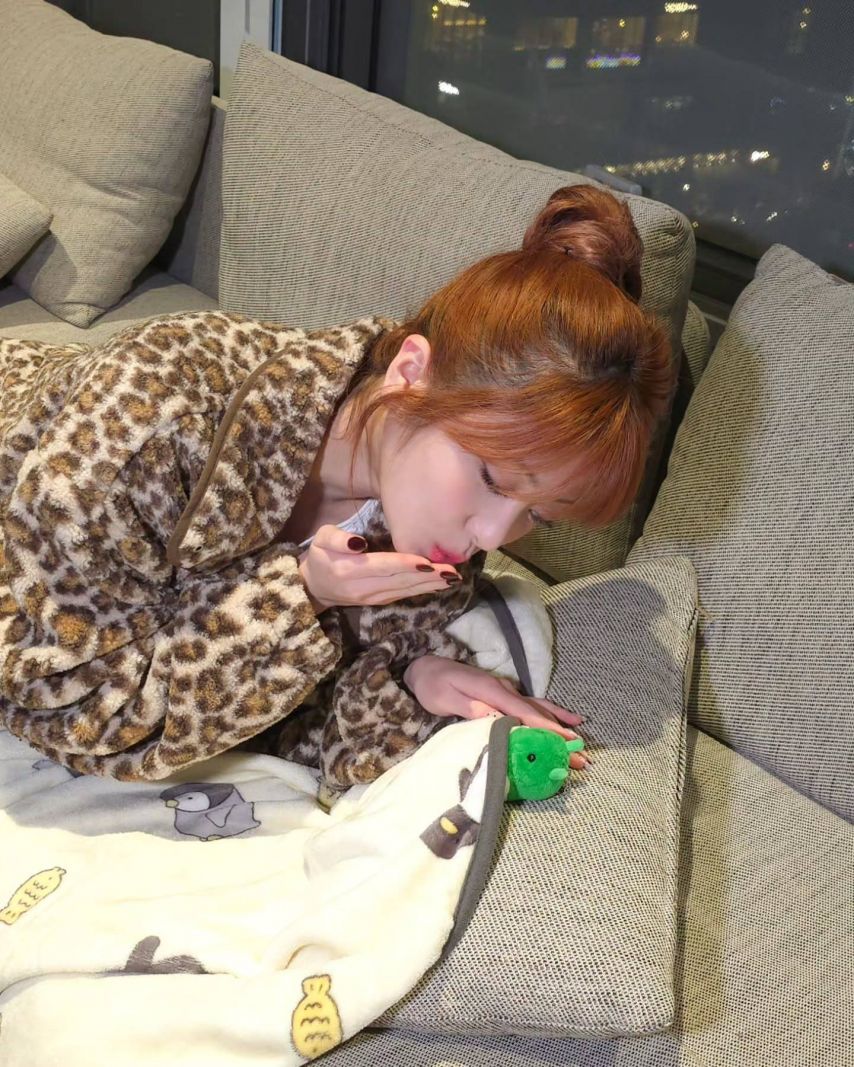 르세라핌 허윤진1_4.jpg