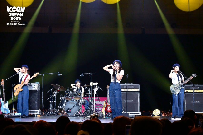 2025 KCON JAPAN QWER1_2.jpg