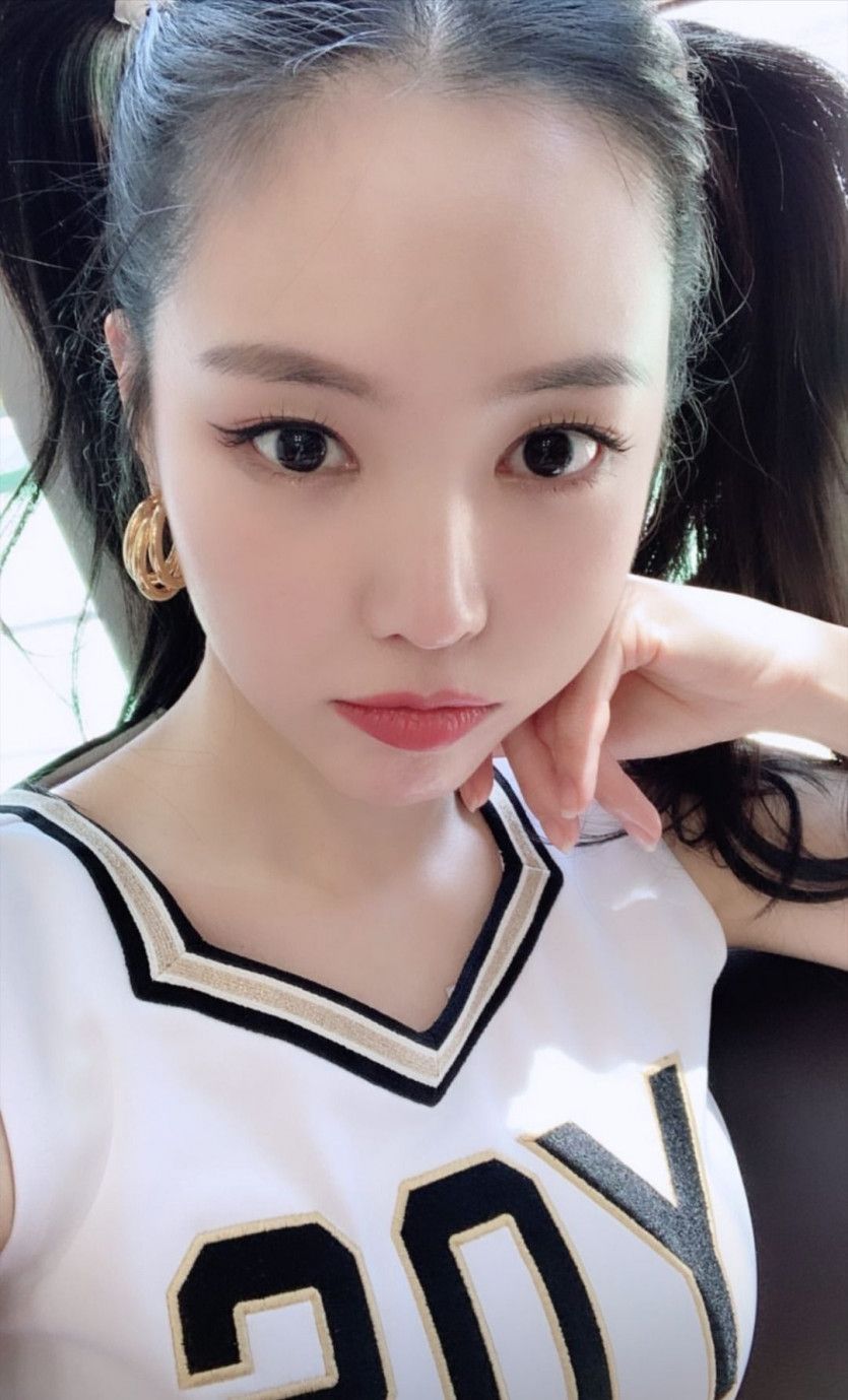 손나은.jpg2_2.jpg