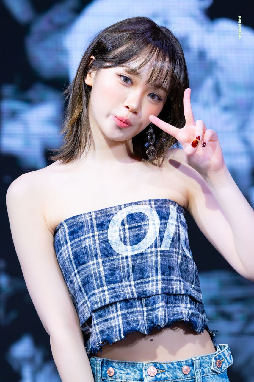 르세라핌 김채원1_1.jpg