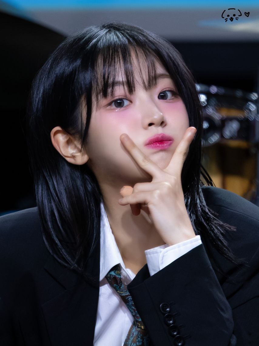 [QWER] 쵸단1_2.jpg