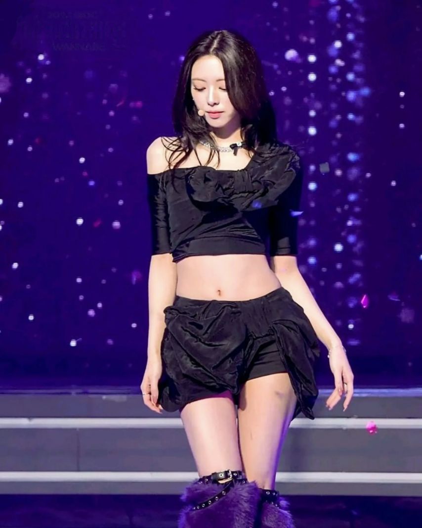 [ITZY] 유나1_1.jpg