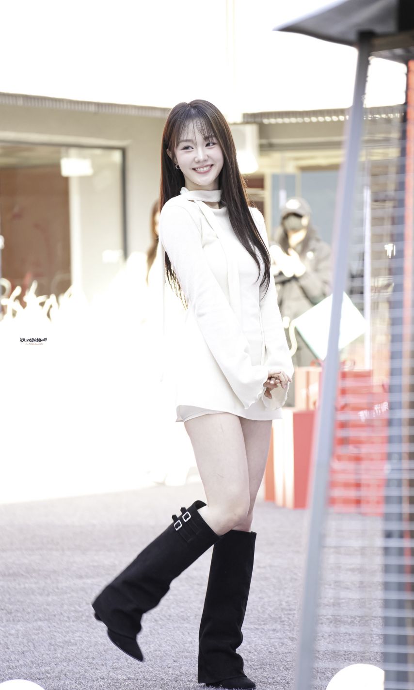 우아 나나1_3.jpg