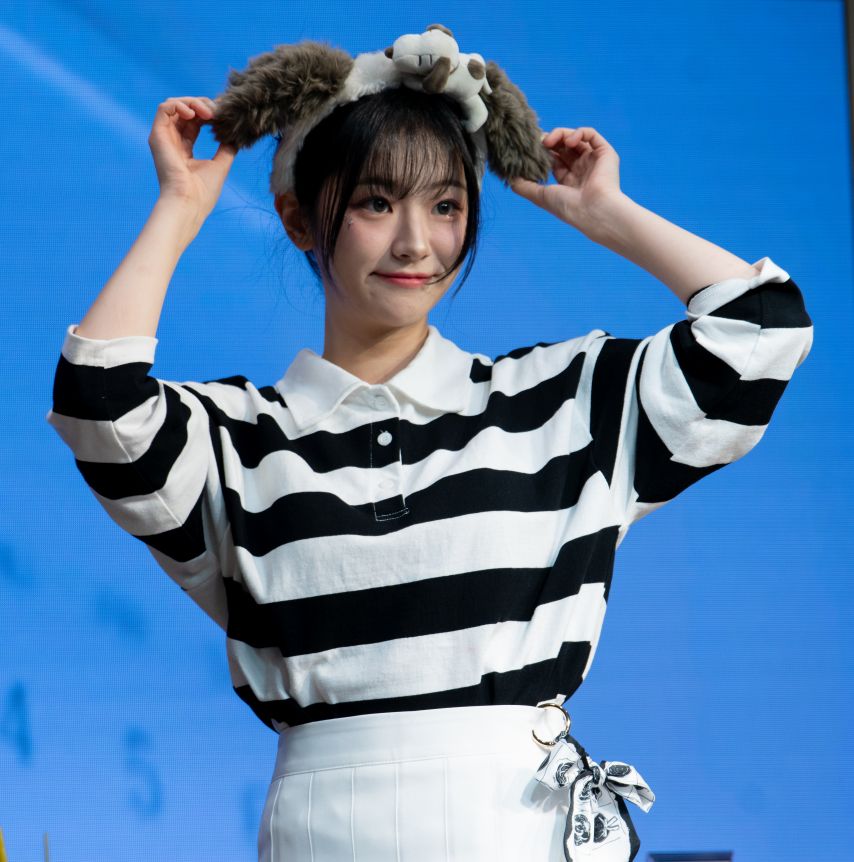 QWER 쵸단1_2.jpg