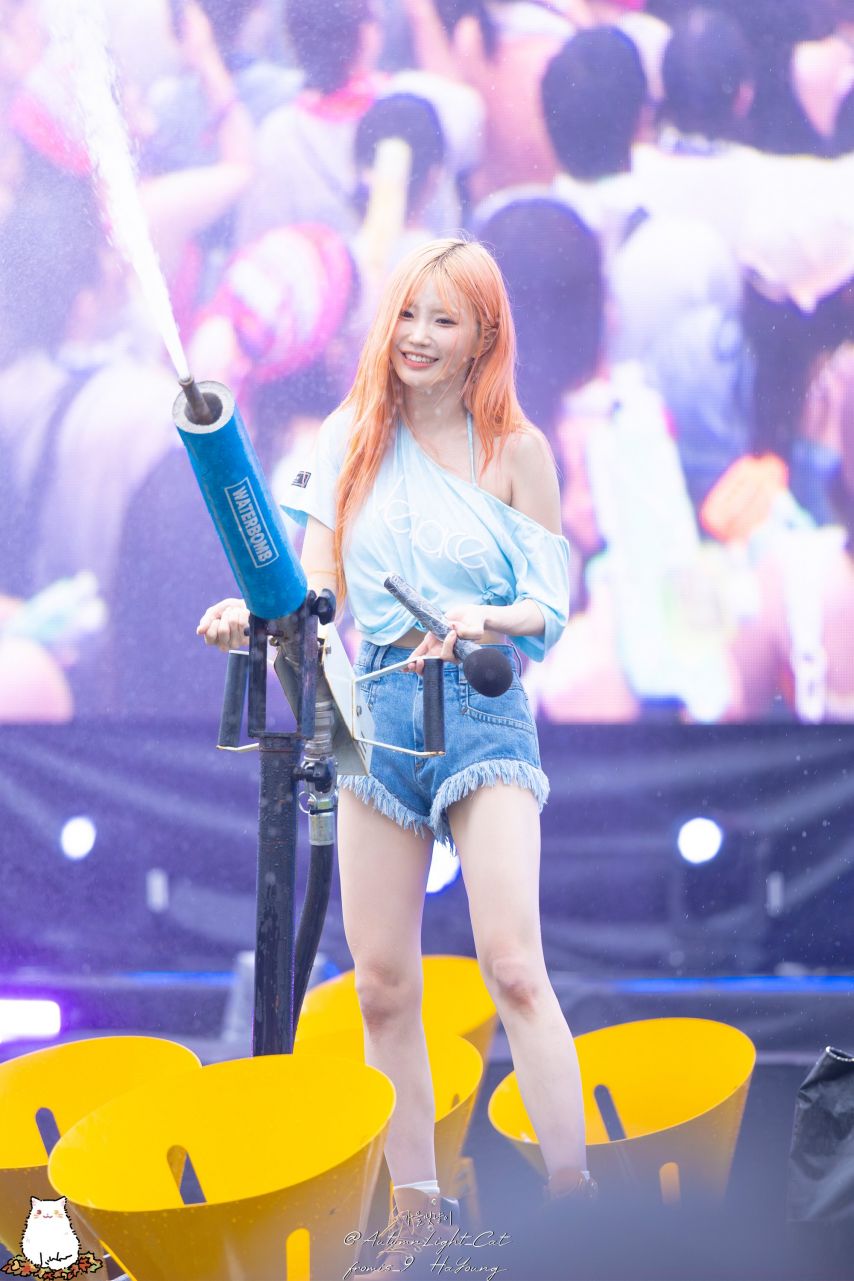 프로미스나인 송하영1_5.jpg