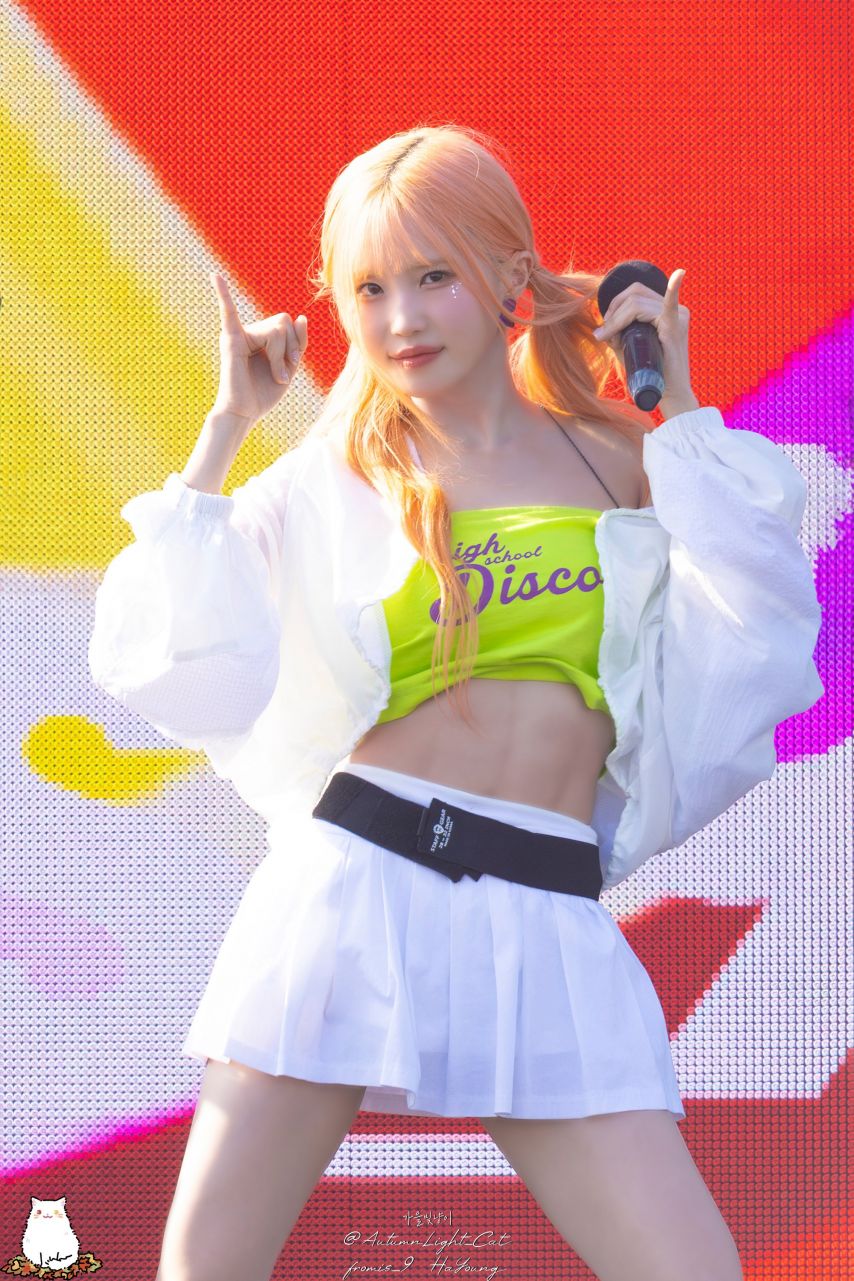 프로미스나인 송하영1_7.jpg