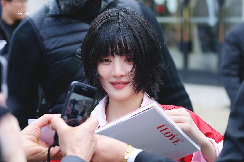 아이들 민니1_3.jpg