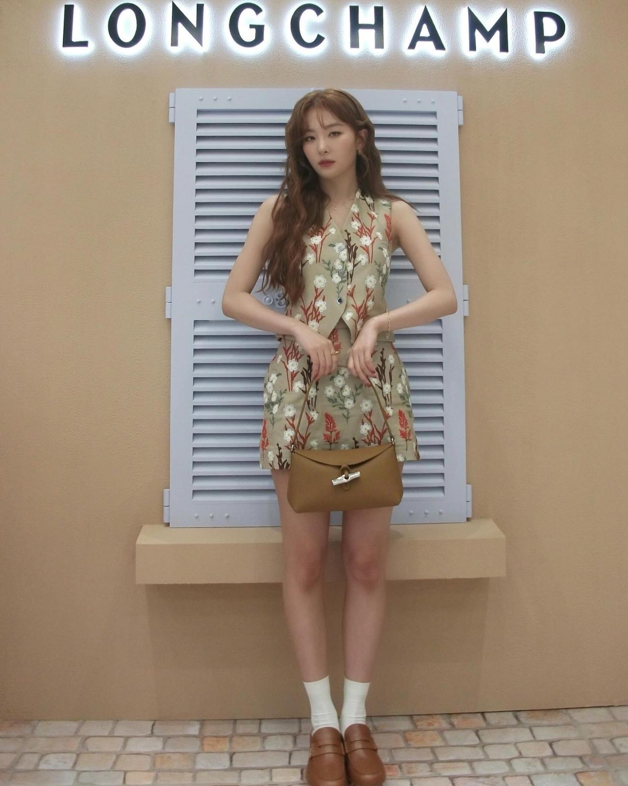 hi_sseulgi_32aab8671847417e81e3f618827069c7.jpg