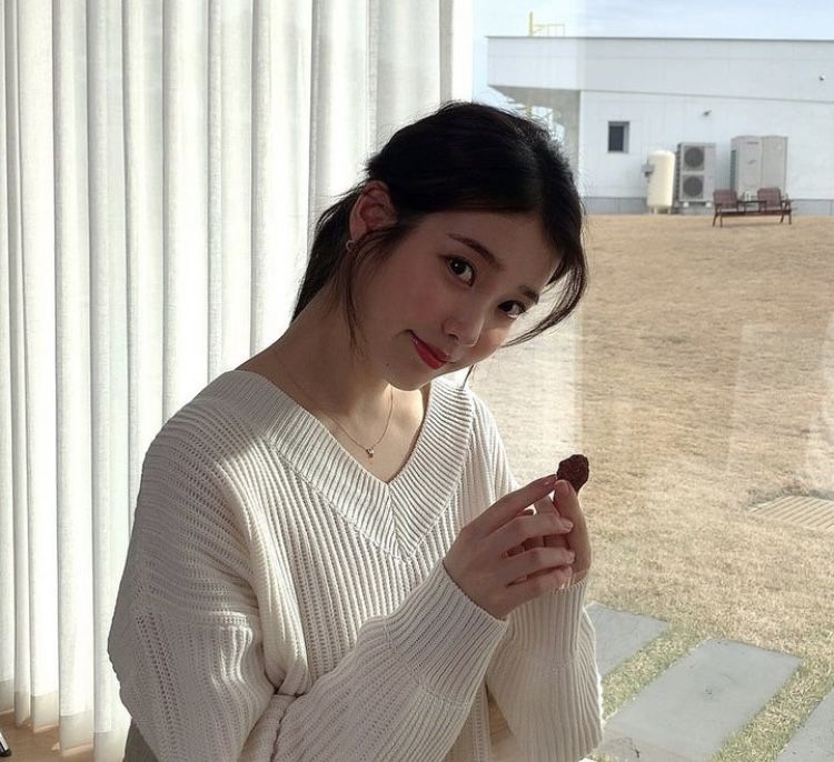 아이유1_3.jpg