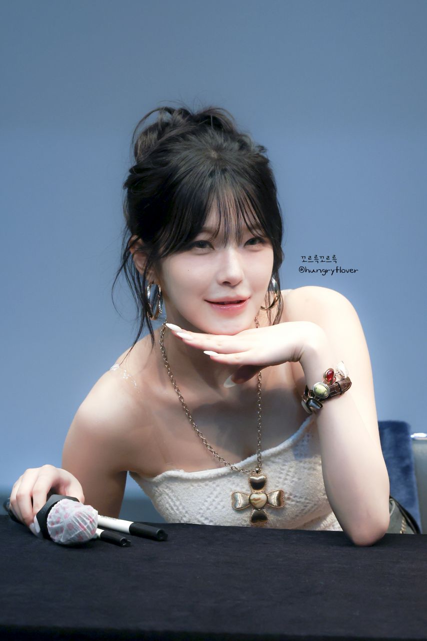 프로미스나인 백지헌1_4.jpg